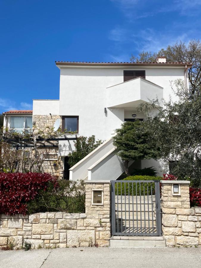 Apartments Lodra Pula Exterior foto
