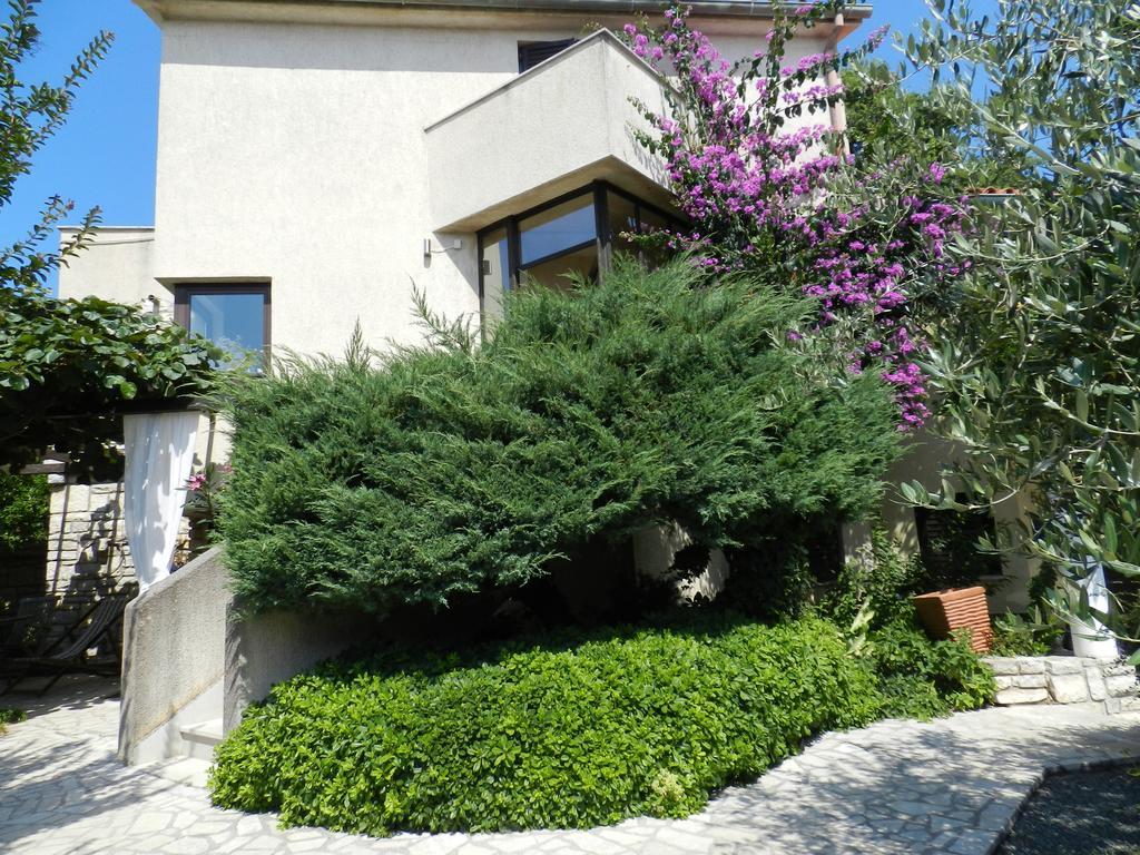 Apartments Lodra Pula Exterior foto